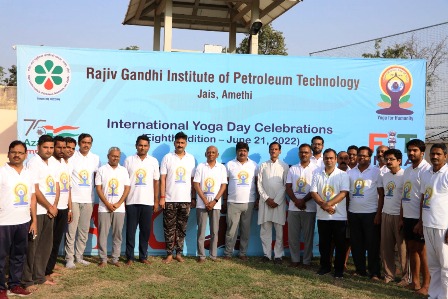 आरजीआईपीटी में 8वें अंतरराष्ट्रीय योग दिवस का आयोजन