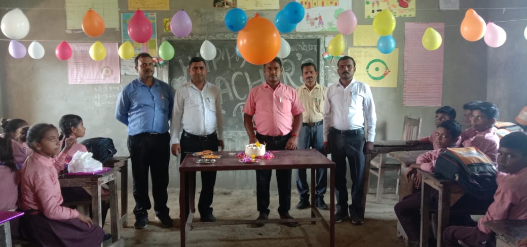 शिवगढ़ क्षेत्र में धूमधाम से मनाया गया शिक्षक दिवस