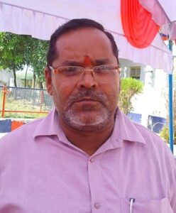 राजेश पांडेय - मैनेजर : गीता फिलिंग स्टेशन