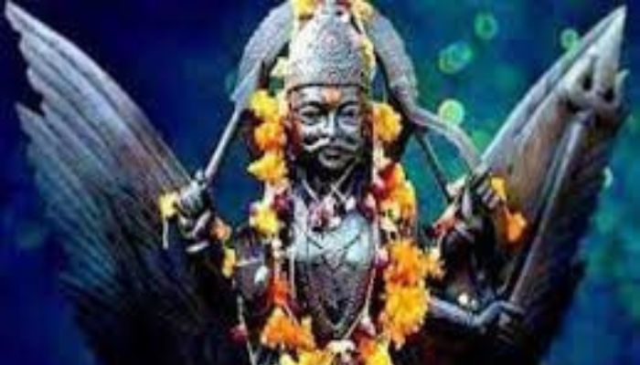 Shaniwar Upay: शनिदेव की पूजा में जरूर रखें इन बातों का ध्यान, वरना हो सकता है नुकसान