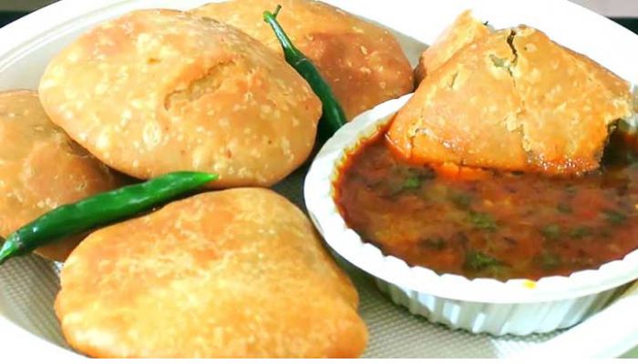 आलू की खस्ता कचौड़ी |  Aalu ki Kachori Recipe in Hindi