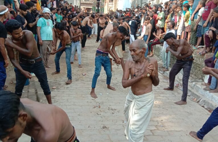 इंसान को बेदार तो हो लेने दो,हर कौम पुकारेगी मेरे है इमाम हुसैन।