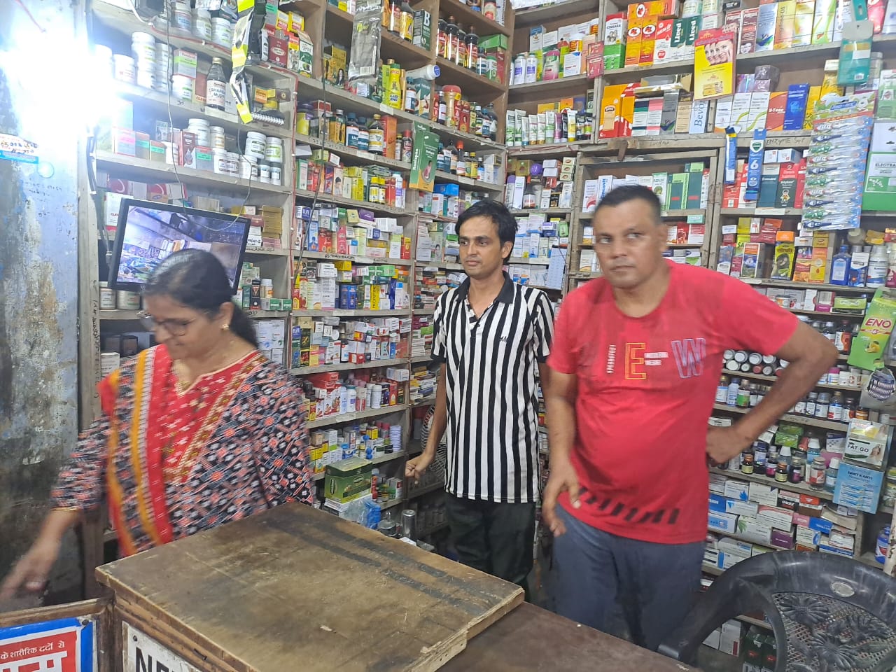 Raids are being conducted on medical stores to effectively prevent the sale of narcotics medicines to unauthorized persons.