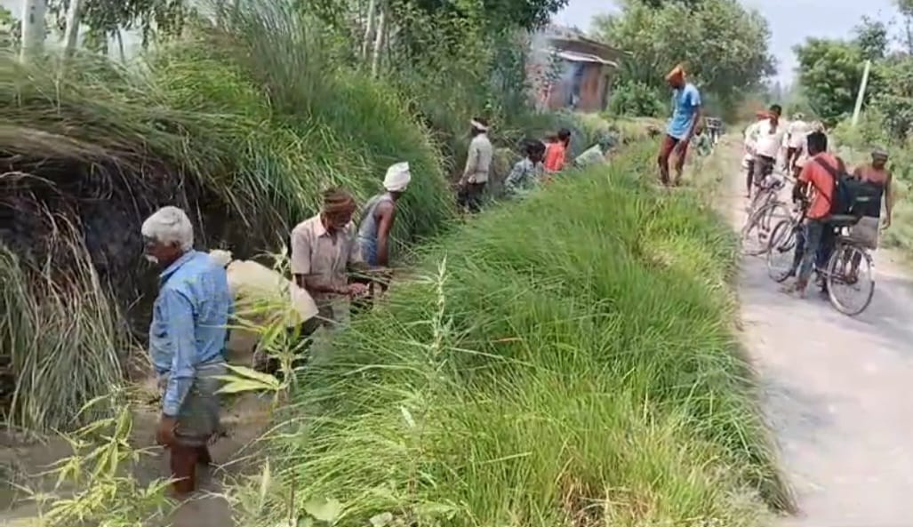 Farmers together cleaned 4 km of Pokhara Minor