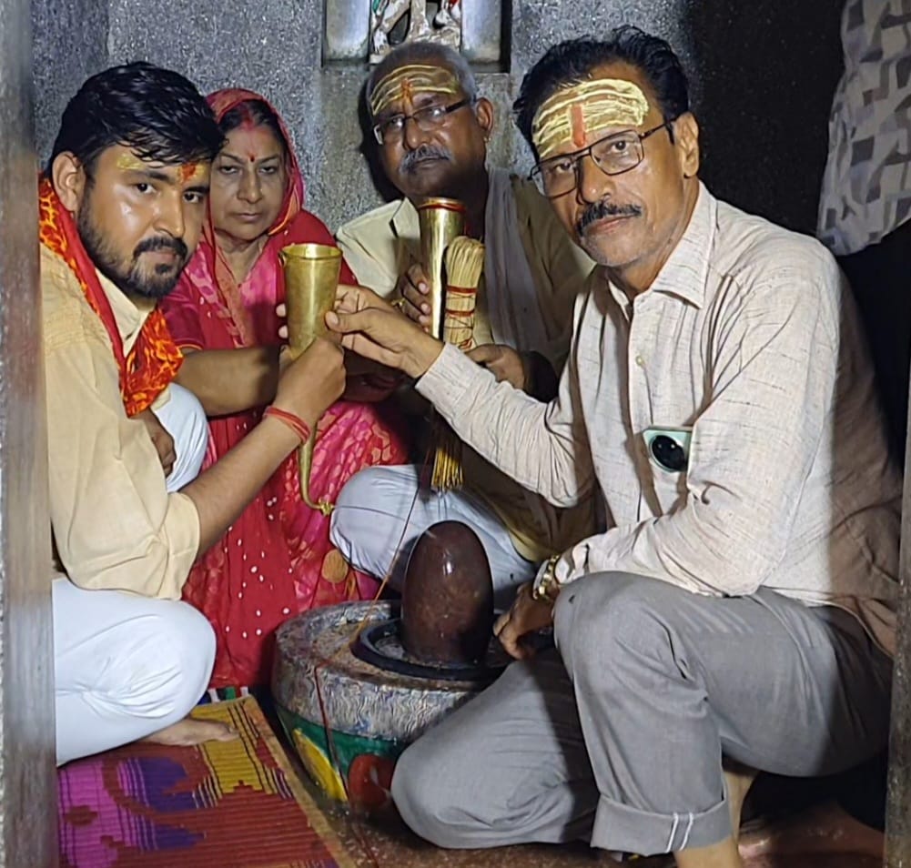 Rudrabhishek and huge Bhandara completed in Avadheshwar Mahadev Temple