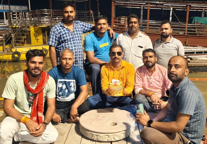 Kashi Vishwanath group's group visited Baba Kashi Vishwanath