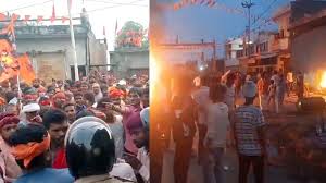 Uproar in idol immersion procession; Vehicles going from Sitapur to Bahraich stopped, heavy police deployed on the border