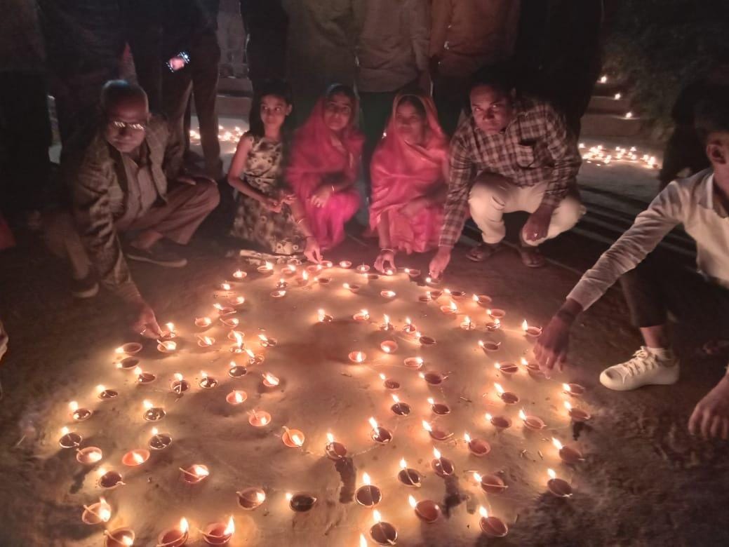 Dev Diwali and Ganga Aarti program by Vishwa Hindu Mahasangh Cow Protection Cell Mirzapur