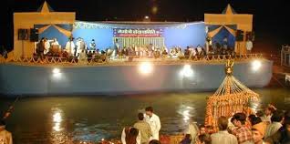 Photos of Kashi Ganga Mahotsav: Sufi songs, loud tunes, groups of dancing youth... the ghat echoed with thunderous applause.