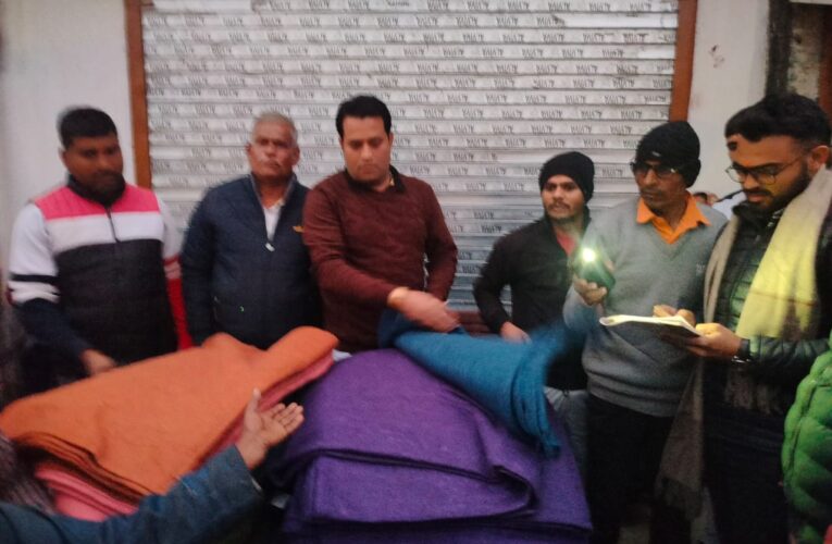 राज दीक्षित,अंजनी दीक्षित के सेवाभाव की हो रही सराहना