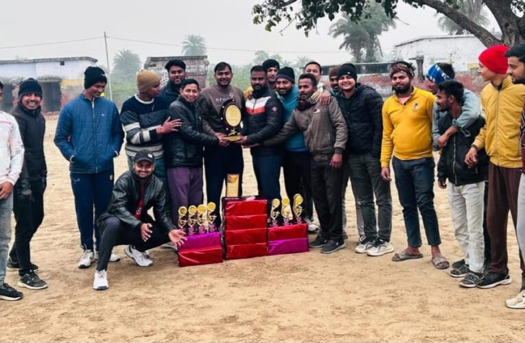 बछरावां ने रीवां को 6 विकेट से पराजित कर ट्रॉफी की अपने कब्जा