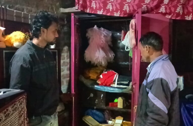 10 हजार नगदी सहित एक लाख के जेवरात चोरी